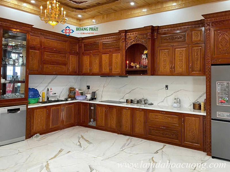 Mẫu đá hoa cương mặt bếp chữ L màu trắng sáng