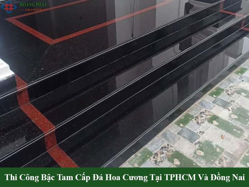 Mẫu bậc tam cấp đá hoa cương đẹp chống trơn