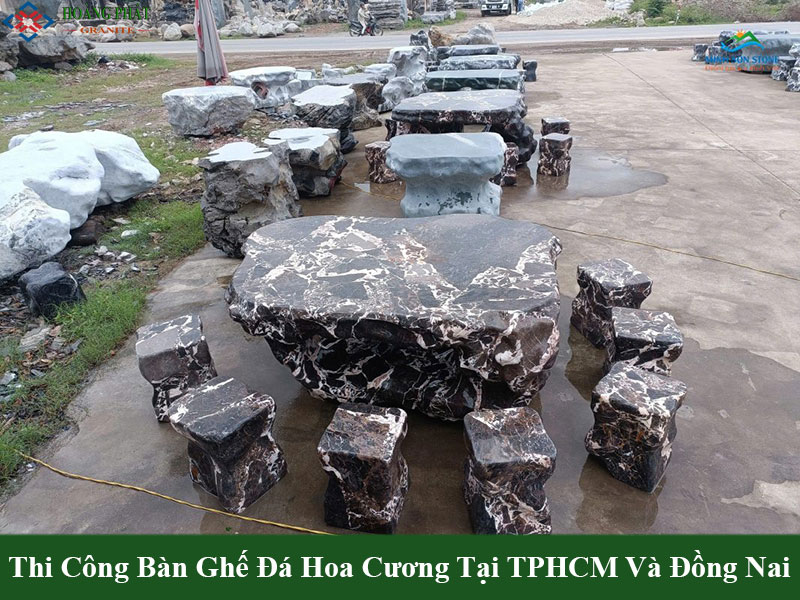 Mẫu bàn ghế đá hoa cương sang trọng ngoài trời