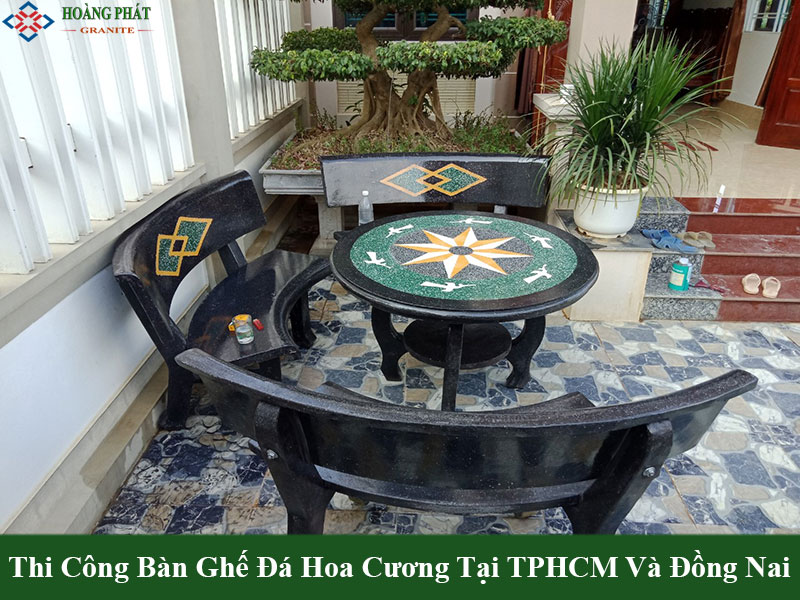 Mẫu bàn ghế đá hoa cương đẹp hiện đại 