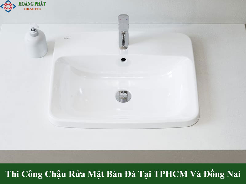 Mẫu chậu rửa mặt bàn đá đẹp cho phòng tắm nhỏ