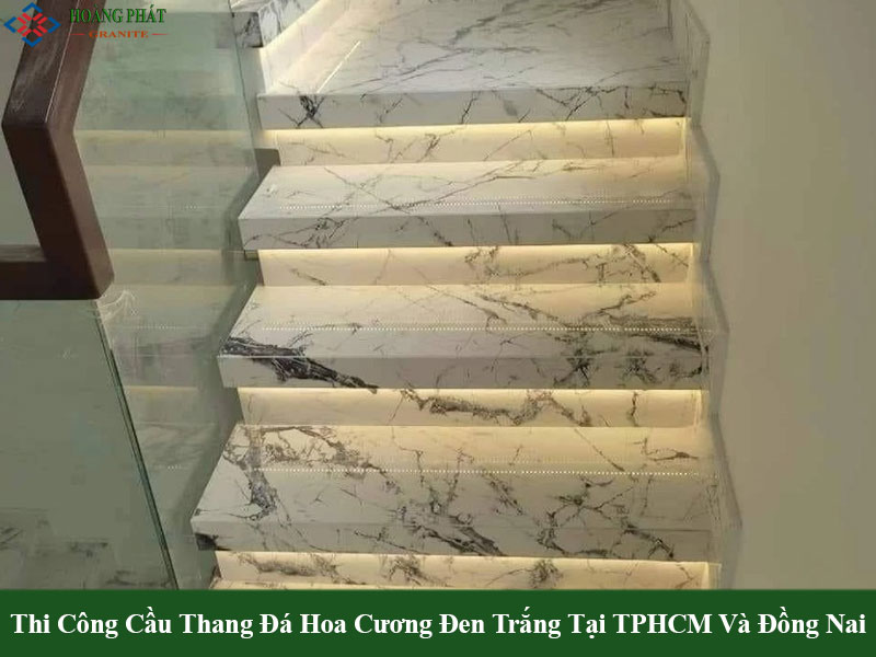 Mẫu đá hoa cương cầu thang màu trắng sáng bóng cao cấp
